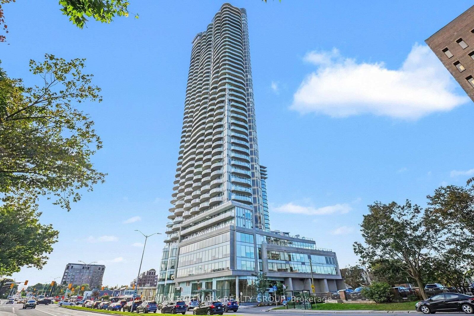 Property Photo: 805 Carling Avenue 2807 ON K1S 5W9