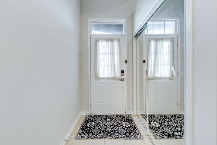 Property Photo:  2418 Adamvale Crescent  ON L6M 0E1 