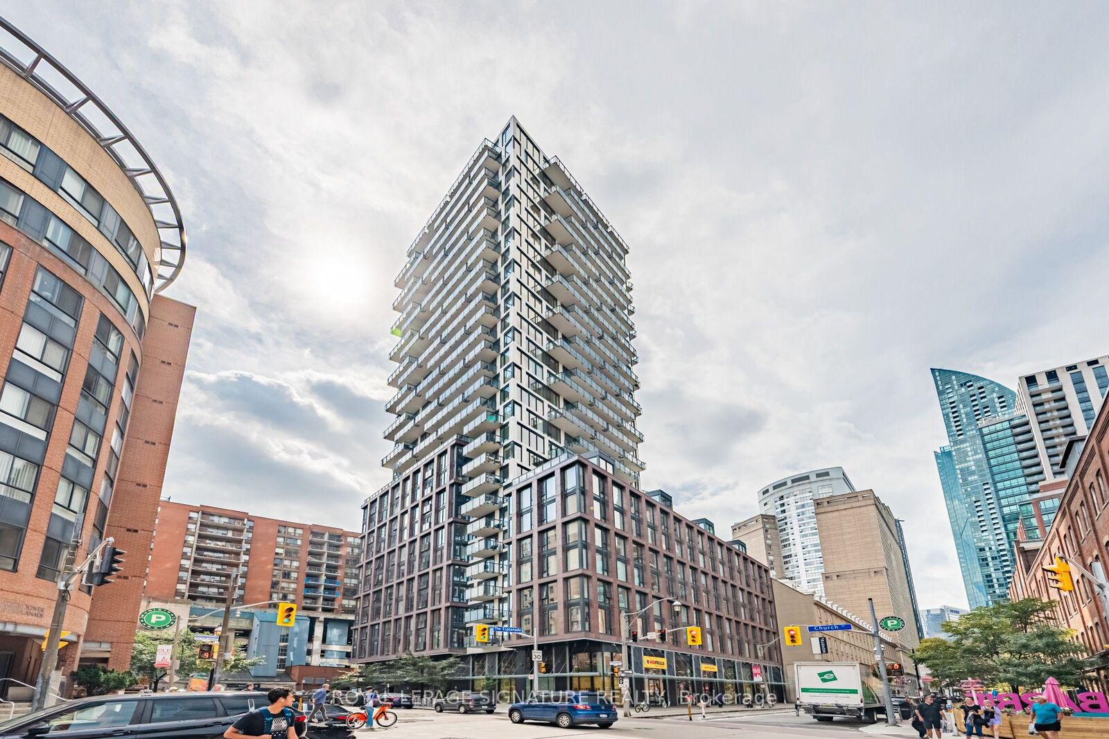 Property Photo:  2A Church Street 2904  ON M5E 0E1 