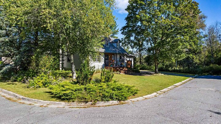 Property Photo:  25 Robert Road  ON K7H 3L2 