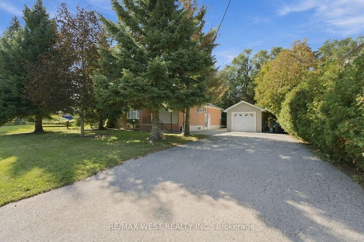 Property Photo:  56 Seaton Drive  ON L4G 2K3 