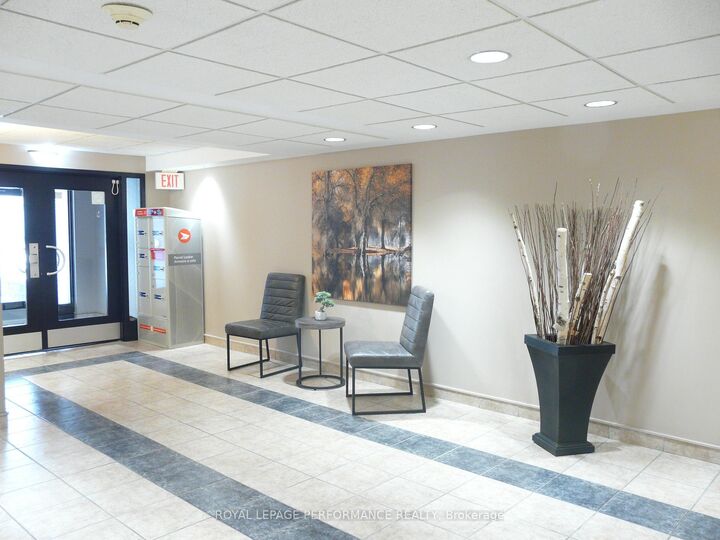 Property Photo:  320 Centrum Boulevard 108  ON K1E 3X9 