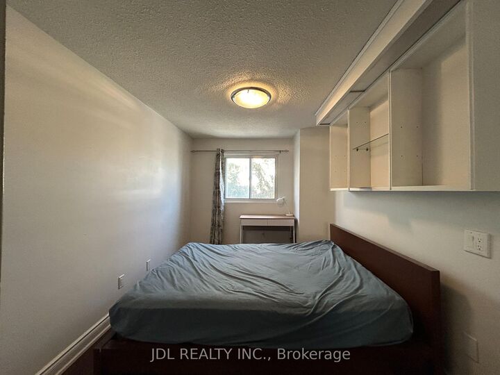 Property Photo: 66 Stonehill Cres Crescent One Bedroom 2nd Floor ON M1W 2V3