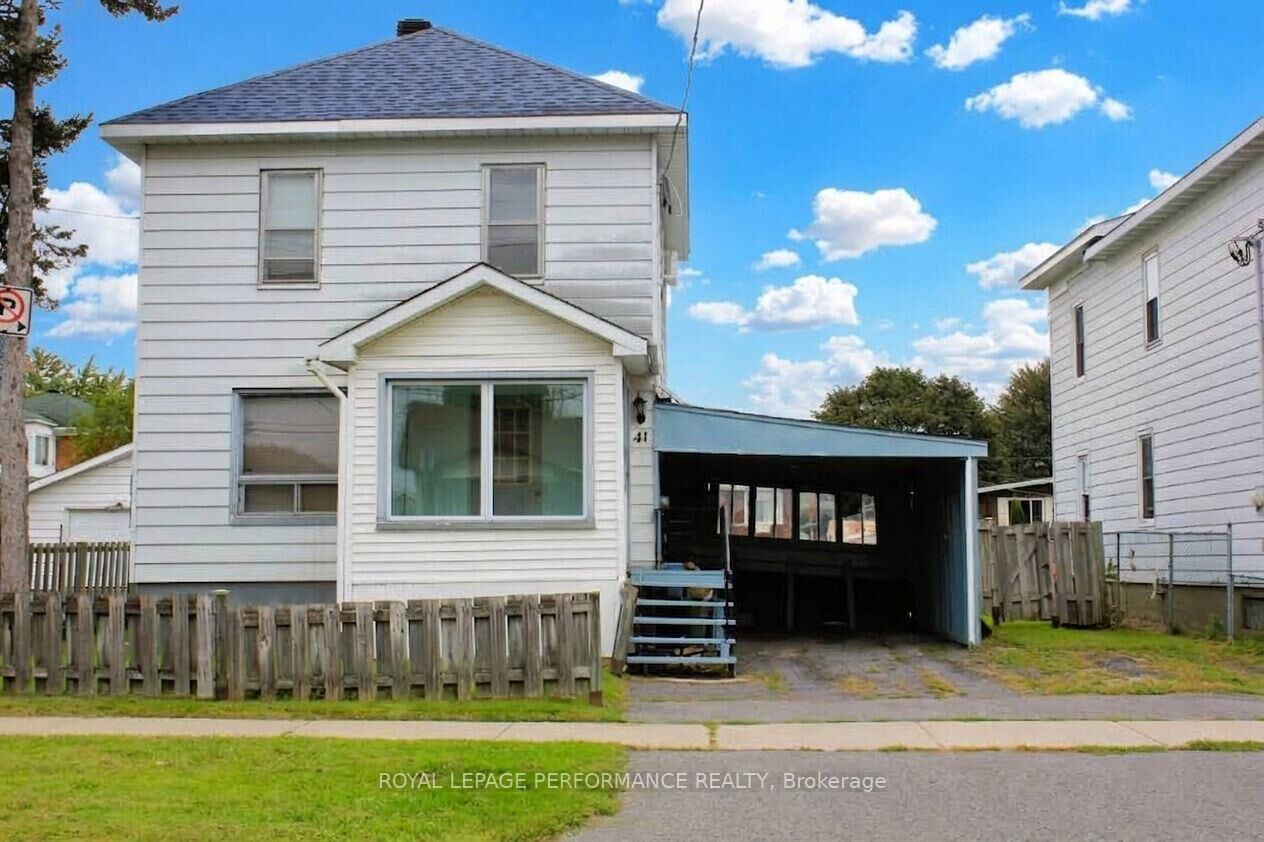 Property Photo:  41 Lefebvre Avenue  ON K6H 5G3 