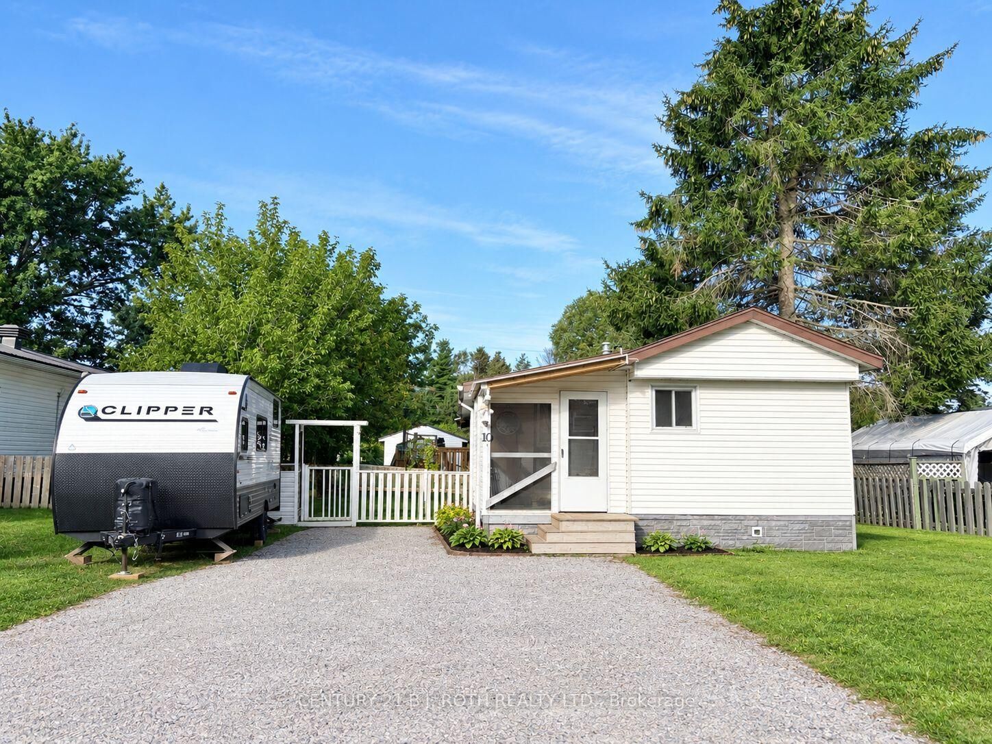 Property Photo:  10 Shamrock Crescent  ON L3W 0T7 