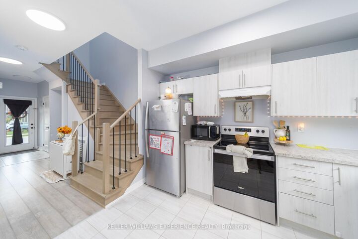 Property Photo:  77 Gateland Drive  ON L9J 0N2 