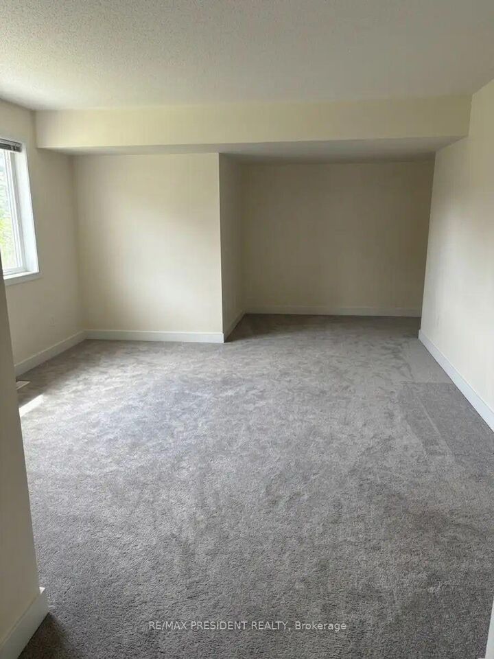 Property Photo:  1522 Wellwood Terrace  ON L9E 1V3 