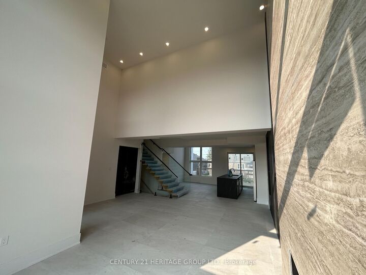 Property Photo:  3717 Lakepoint Drive  ON L3V 8M9 