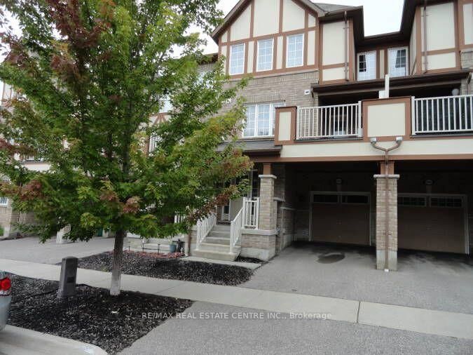 Property Photo:  1084 Silk Street  ON L1X 0E8 