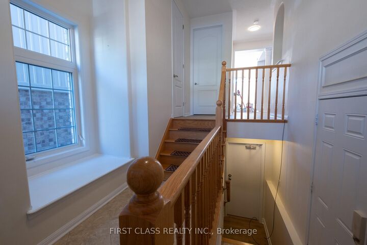 Property Photo:  518 Wettlaufer Terrace  ON L9T 8K9 