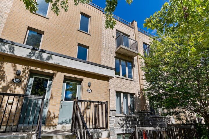 Property Photo:  7 Foundry Avenue 227  ON M6H 0B7 