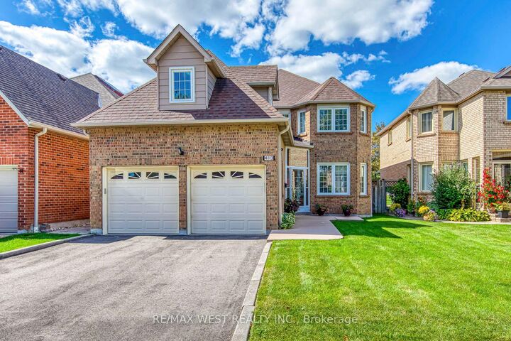 Property Photo:  413 Camden Circle  ON L4Z 2P4 