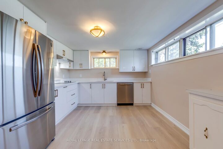 Property Photo:  383 Wentworth Street Bsmt  ON L6K 1X1 