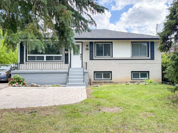 Property Photo:  388 Becker Road Main  ON L4C 2S2 