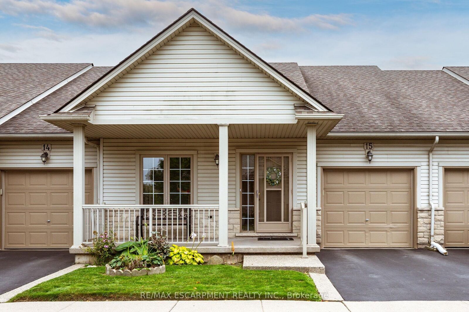 Property Photo:  130 Southbrook Drive 15  ON L0R 1C0 