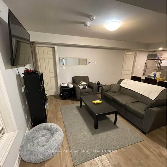 Property Photo: 252 Penetanguishene Road 8 ON L4M 7C2