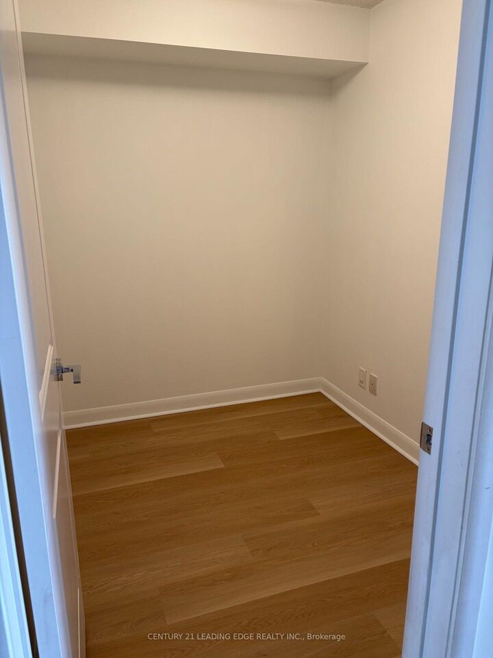Property Photo: 190 Borough Drive 2911 ON M1P 0B6