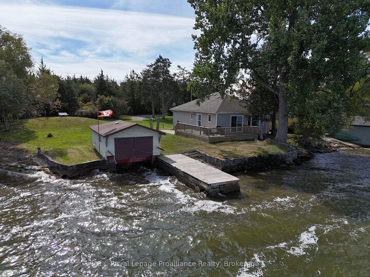 Property Photo:  541G South Shore Road  ON K7R 3K7 