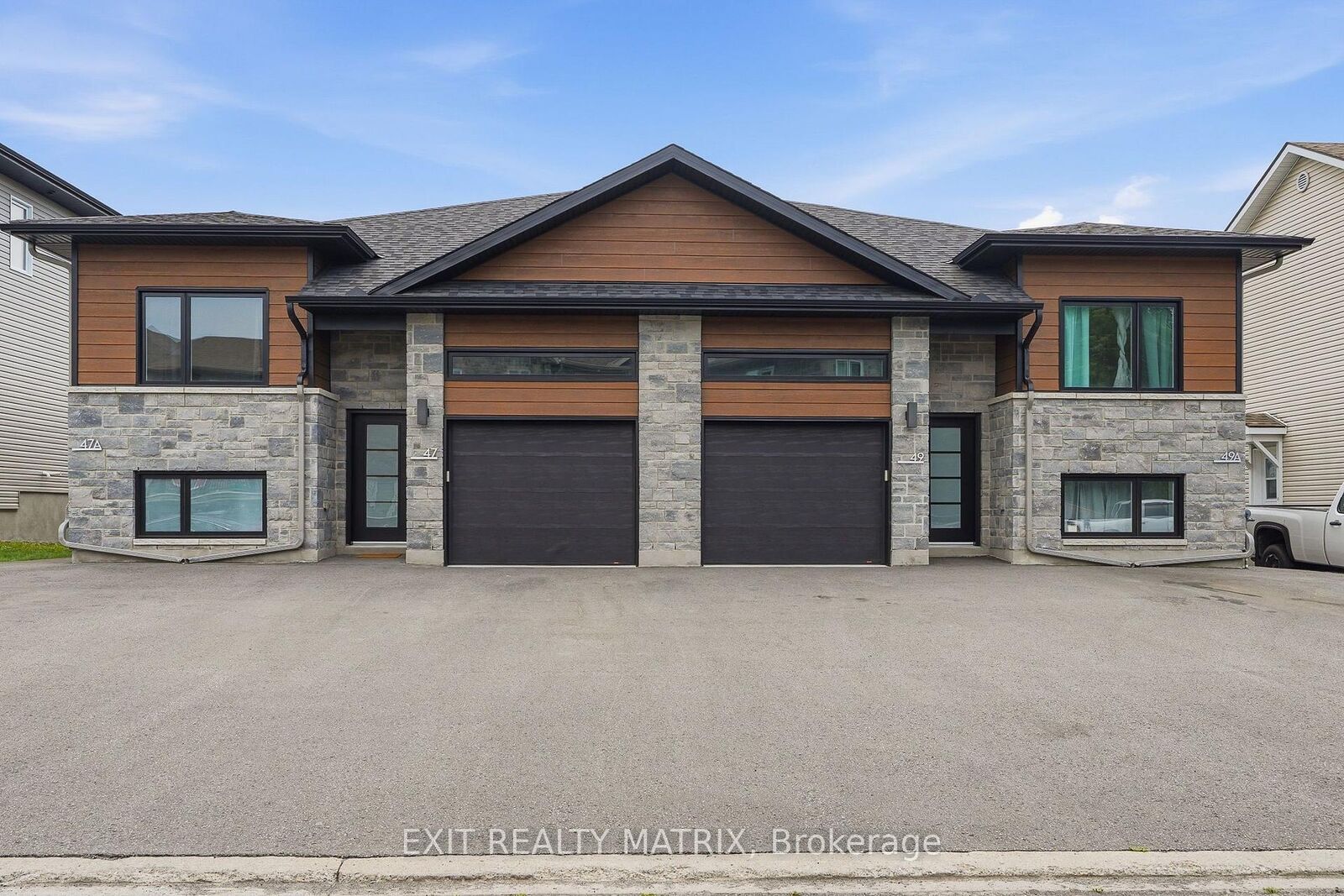 Property Photo:  47 Cambridge Street  ON K0A 2M0 