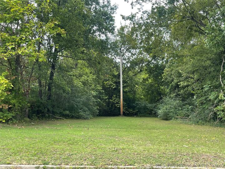 Property Photo: 920 S 24th Street OK 74401