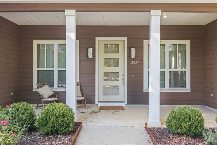 Property Photo: 3535 Highland Oaks Circle OK 73401