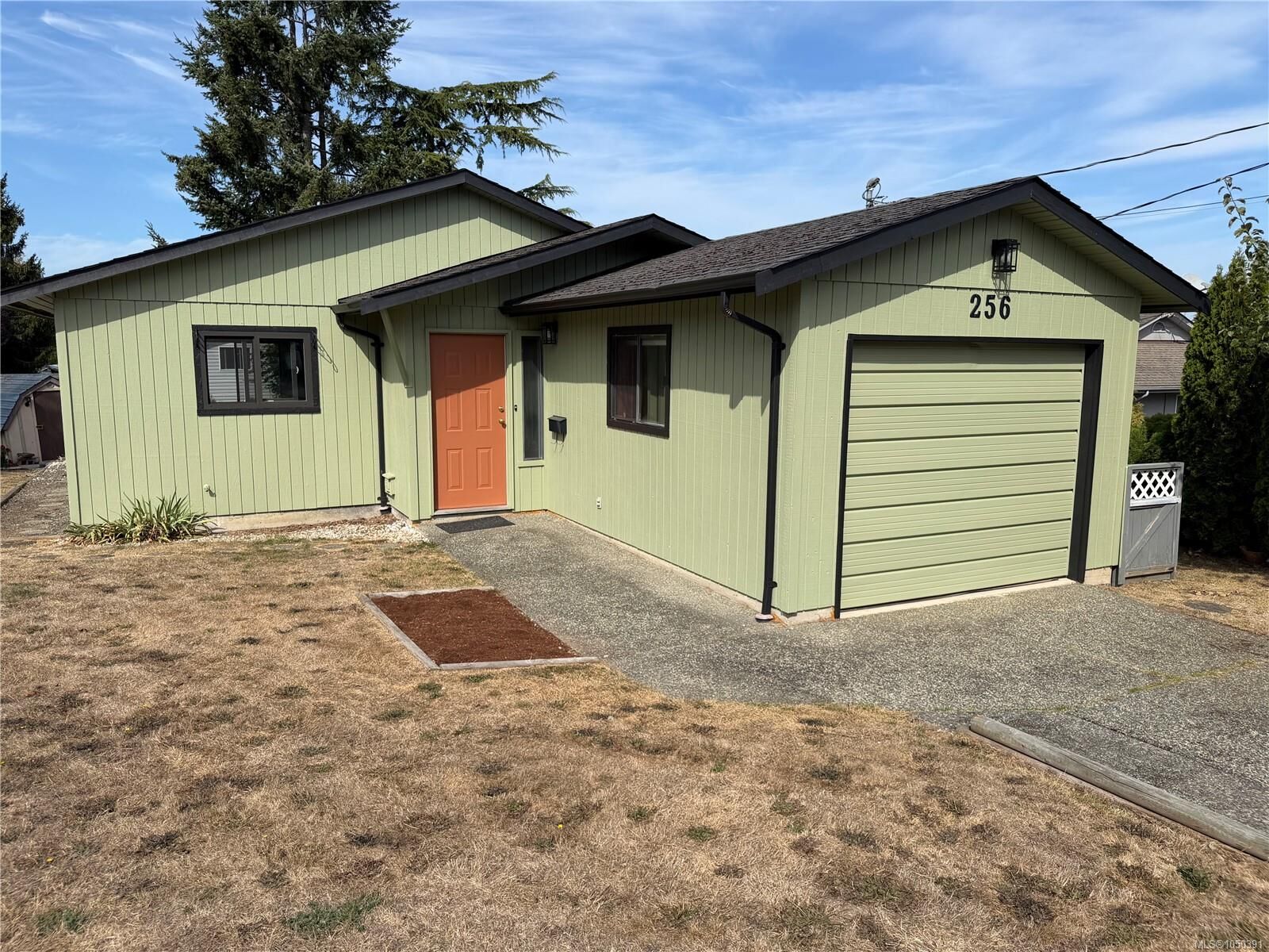 Property Photo:  256 Ardenlea Pl  BC V9B 5P3 