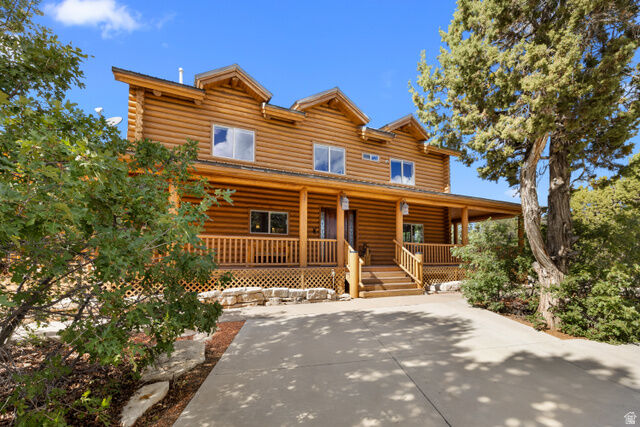 Property Photo:  615 S Zion Dr  UT 84758 