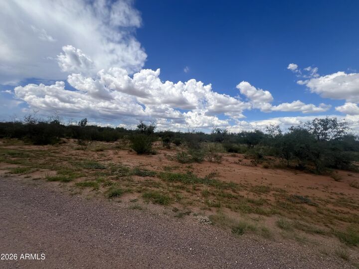 Property Photo:  10752026Q E Brumby Lane 1  AZ 85635 