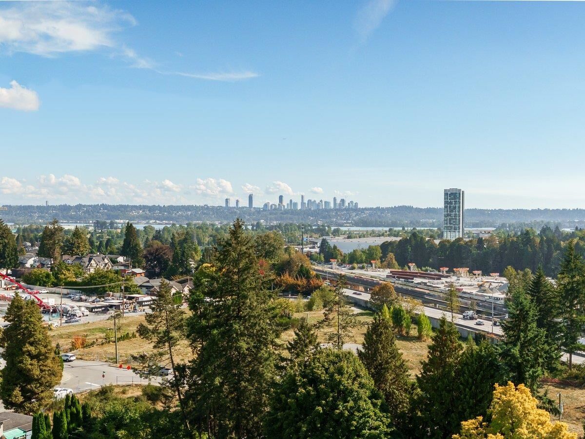 Property Photo:  555 Delestre Avenue 1608  BC V3K 0A9 