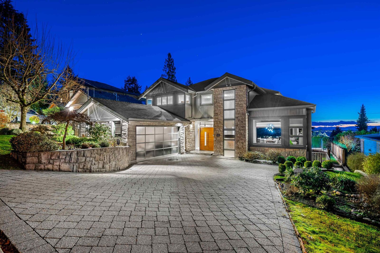 Property Photo:  649 Sylvan Avenue  BC V7R 2E8 
