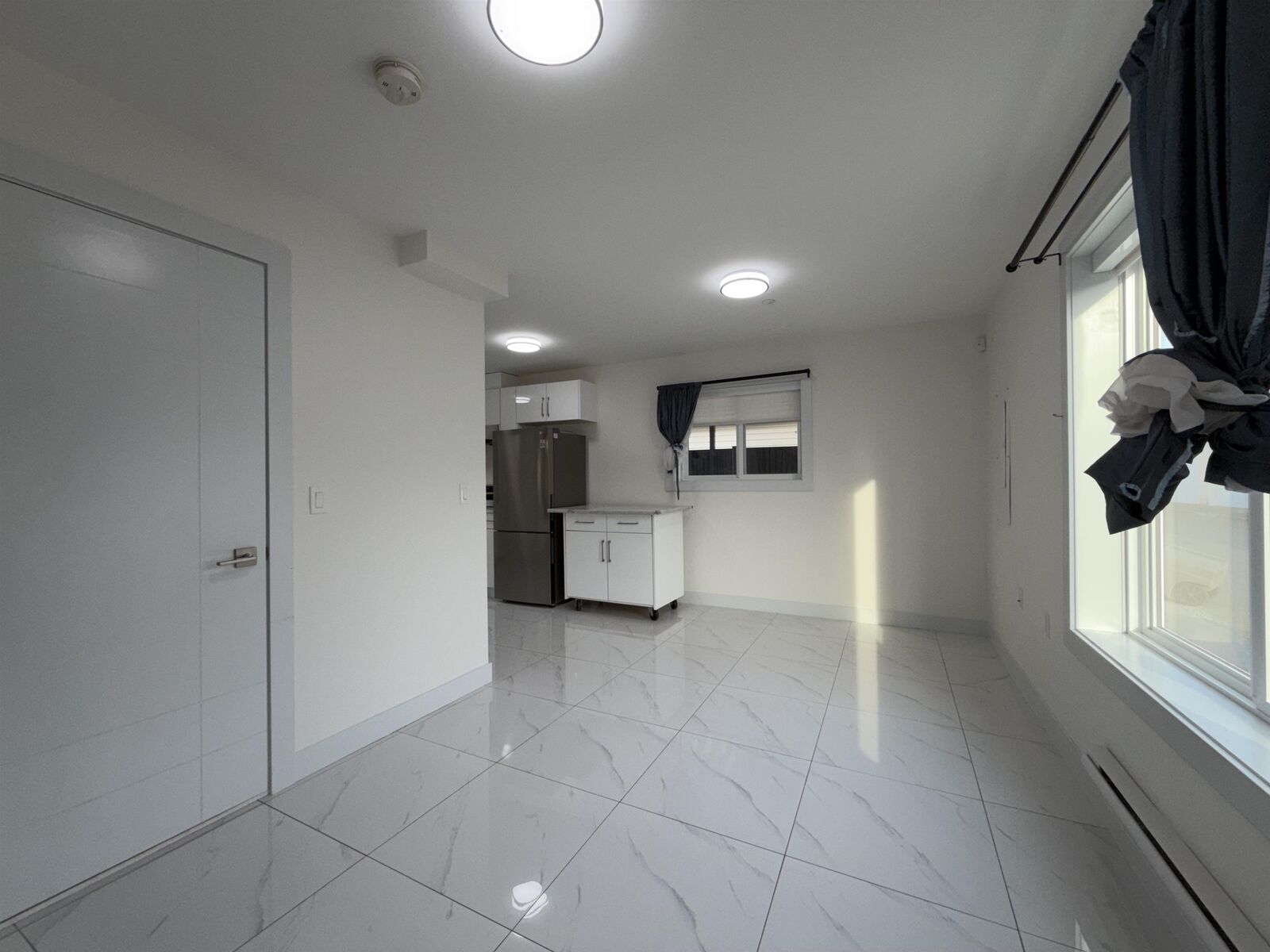 Property Photo:  1052 E 50th Avenue 3  BC V5X 1B8 