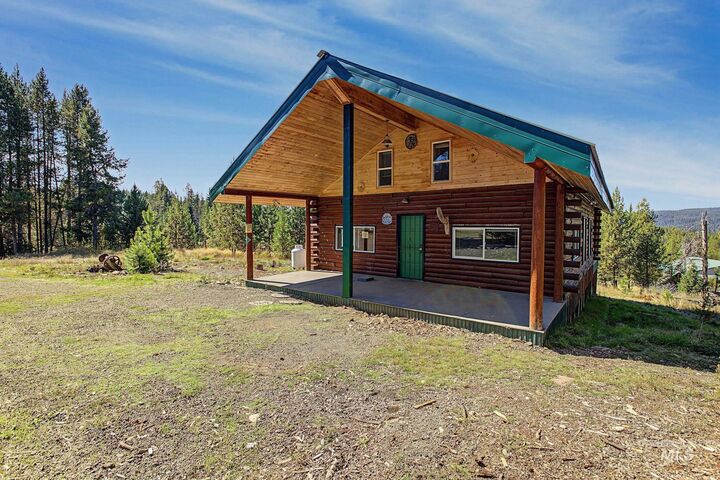 Property Photo:  439 Main Street  ID 83525 