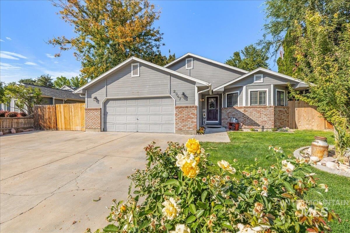 Property Photo:  2947 S Garden St  ID 83705 