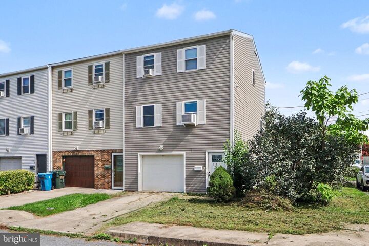 Property Photo:  101 Wolf Street  PA 17034 