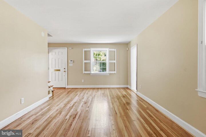 Property Photo: 10010 Raynor Road MD 20901