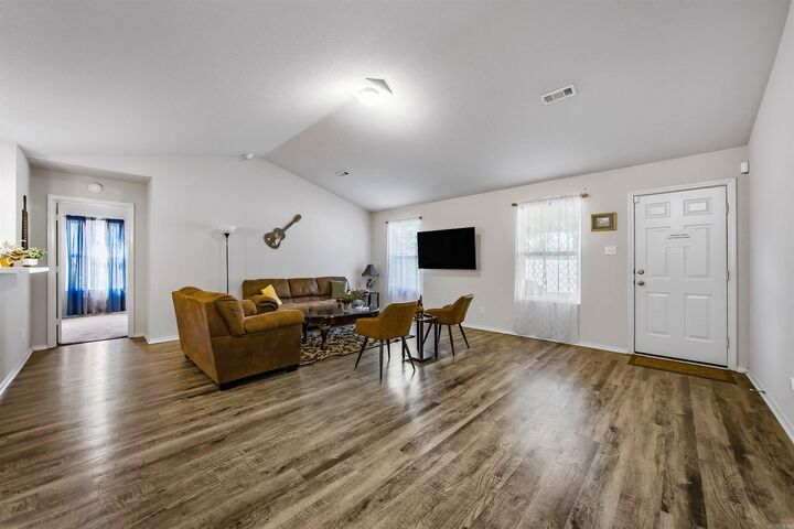 Property Photo:  7130 Woodsgate Cove  AR 72002 
