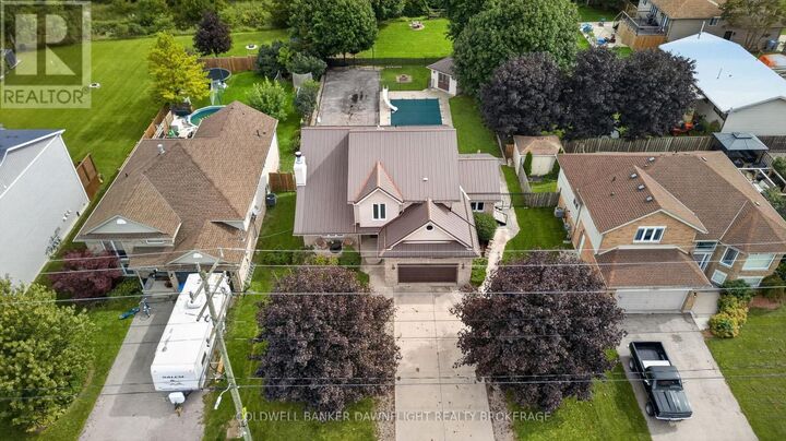 Property Photo:  312 Beech Street  ON N0M 2J0 