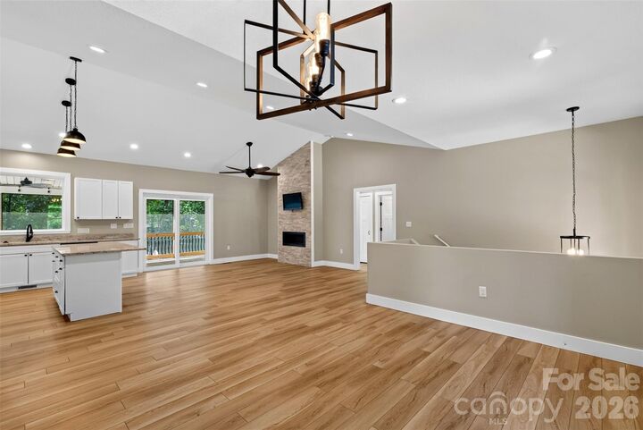 Property Photo: 131 Ridge Road NC 28715