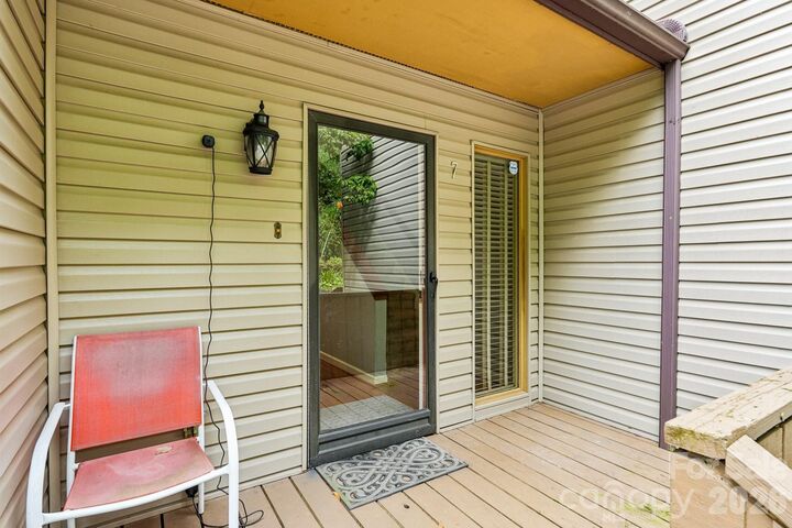 Property Photo: 5182 Corbin Lane NC 28601