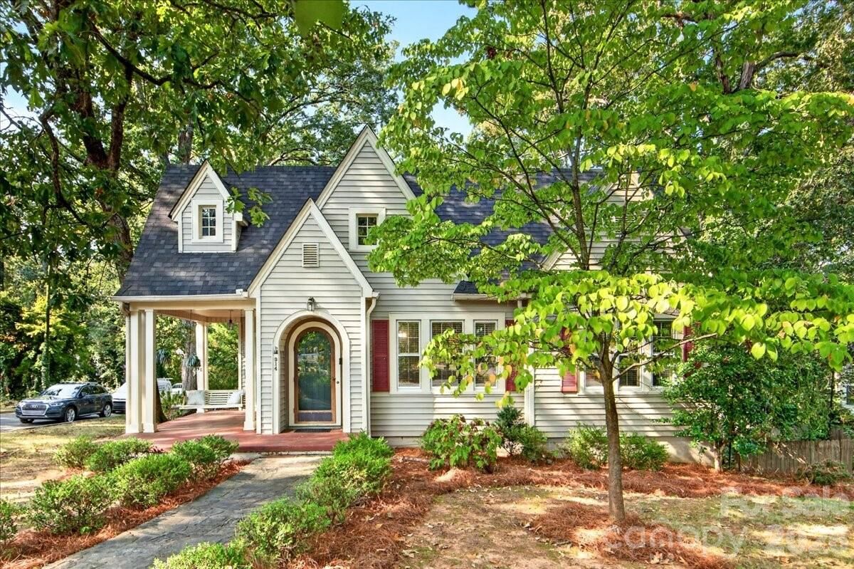 Property Photo:  914 S Johnson Street  NC 28112 