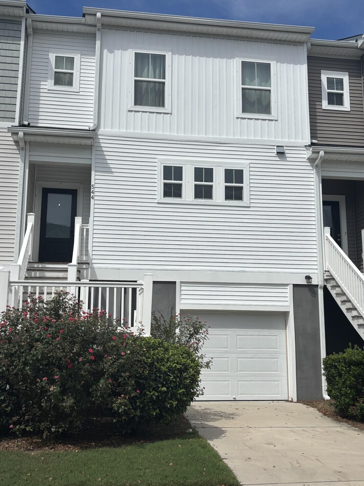 Property Photo:  544 McLernon Trace  SC 29455 