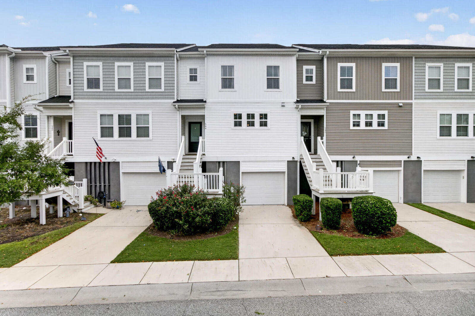 Property Photo:  544 McLernon Trace  SC 29455 