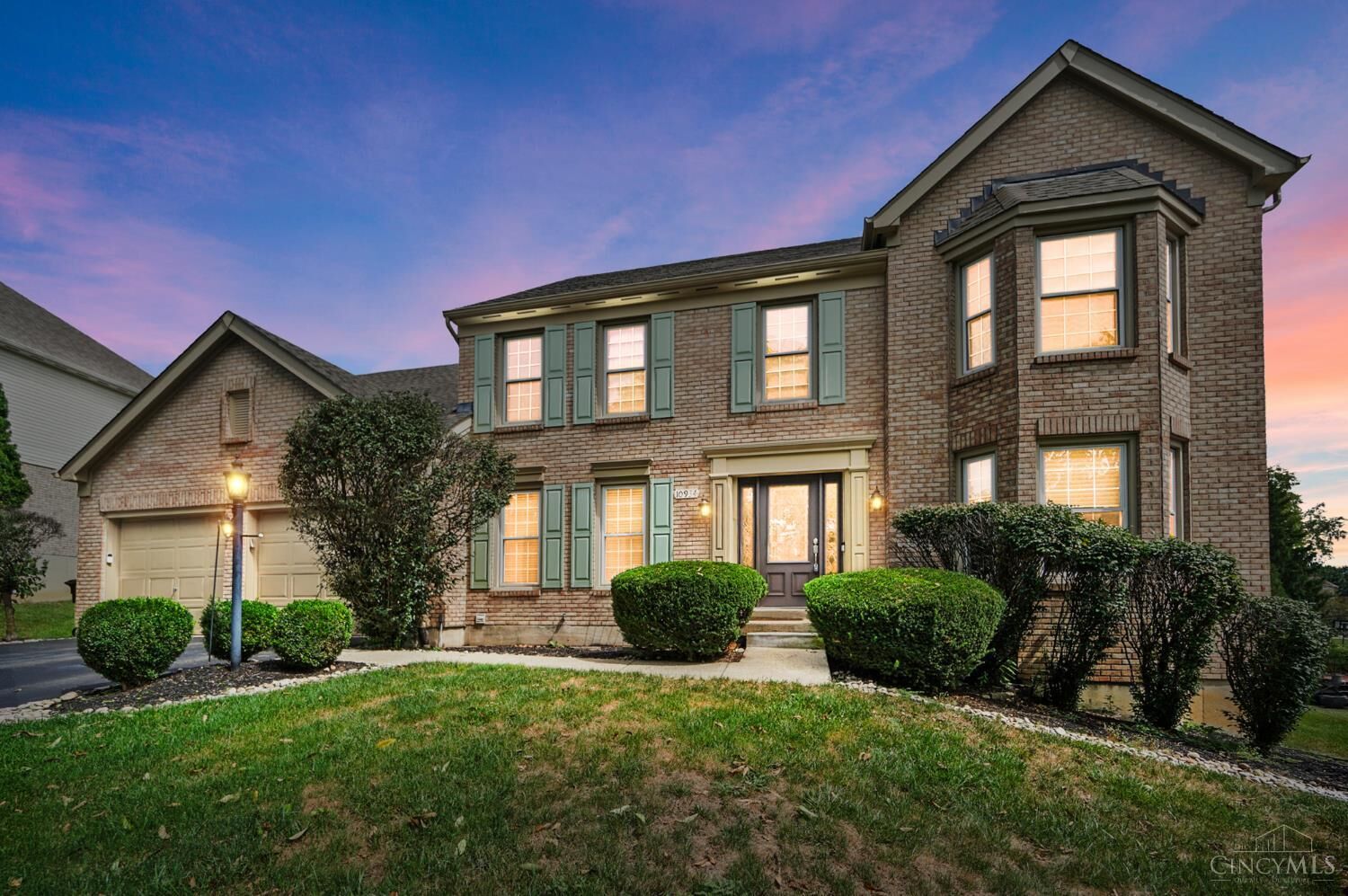 Property Photo: 10934 Fallstone Drive OH 45246