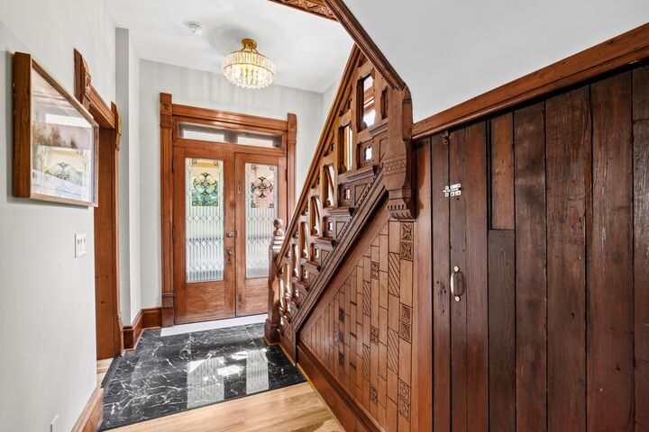 Property Photo:  195 N Monroe Avenue  OH 43203 