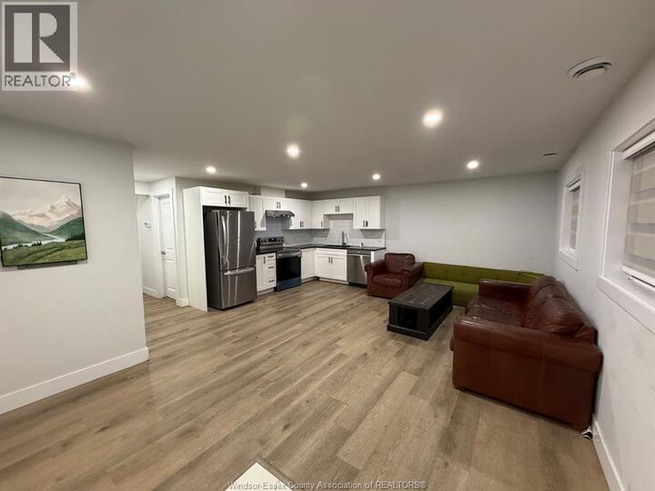 Property Photo:  730 Cabana Road West C  ON N9G 1B4 