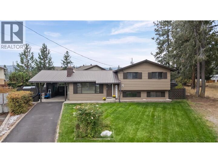 Property Photo:  317 Panorama Crescent  BC V0X 1W0 