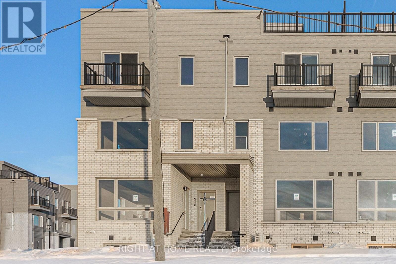 Property Photo:  402 Mishi Private  ON K1K 5C5 