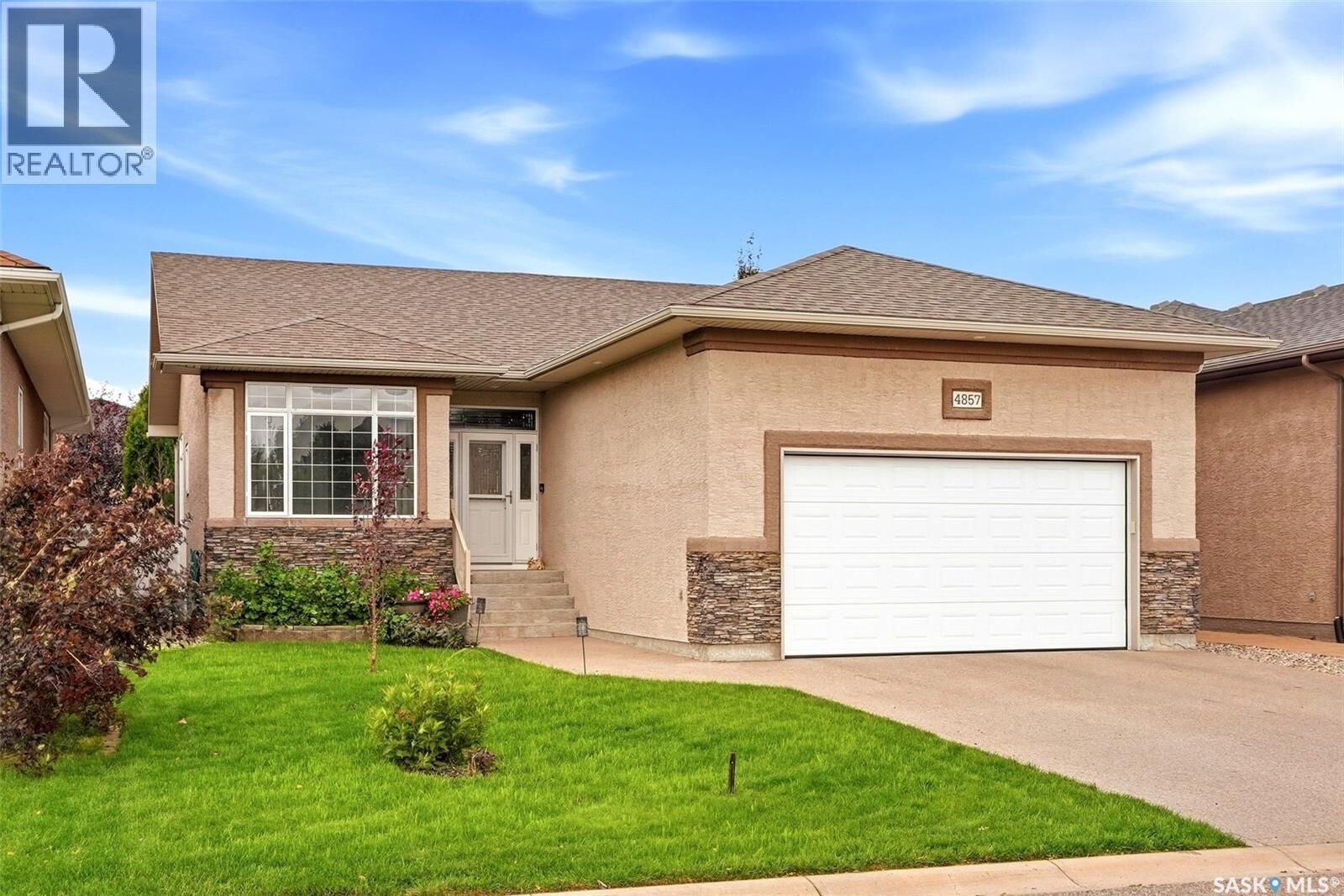 Photo de la propriété: 4857 McCombie Crescent SK S4W 0B2
