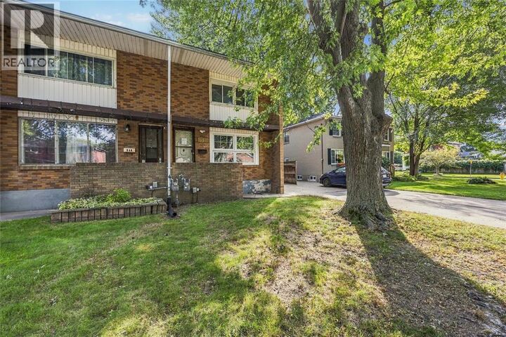 Property Photo:  838 Vroom Avenue  ON N7S 2W8 