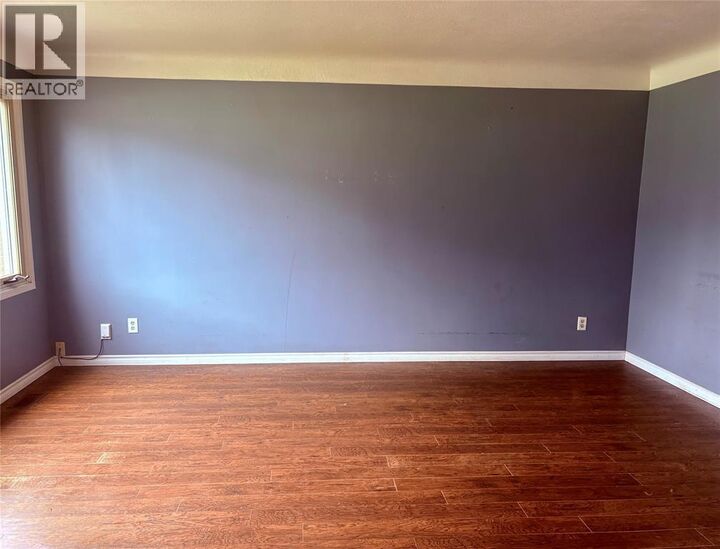 Property Photo:  825 Elizabeth Avenue  ON N7S 2V6 